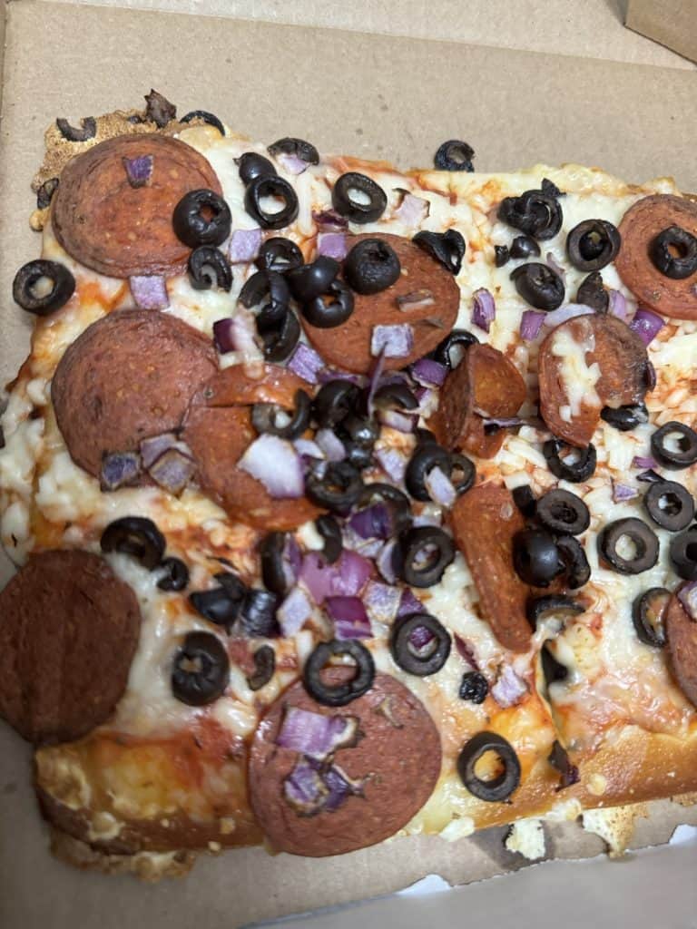 Zzeeks vegan deep-dish style