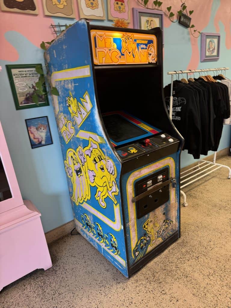 Vegan in Mesa arcade game in restaurant retro